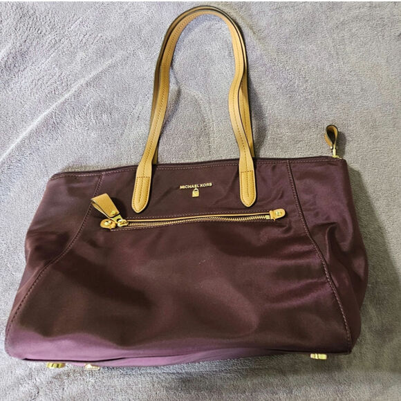 Michael Kors Kelsey Zip Top Nylon Tote‎ Burgundy with Tan Leather Accents Travel - Picture 1 of 11